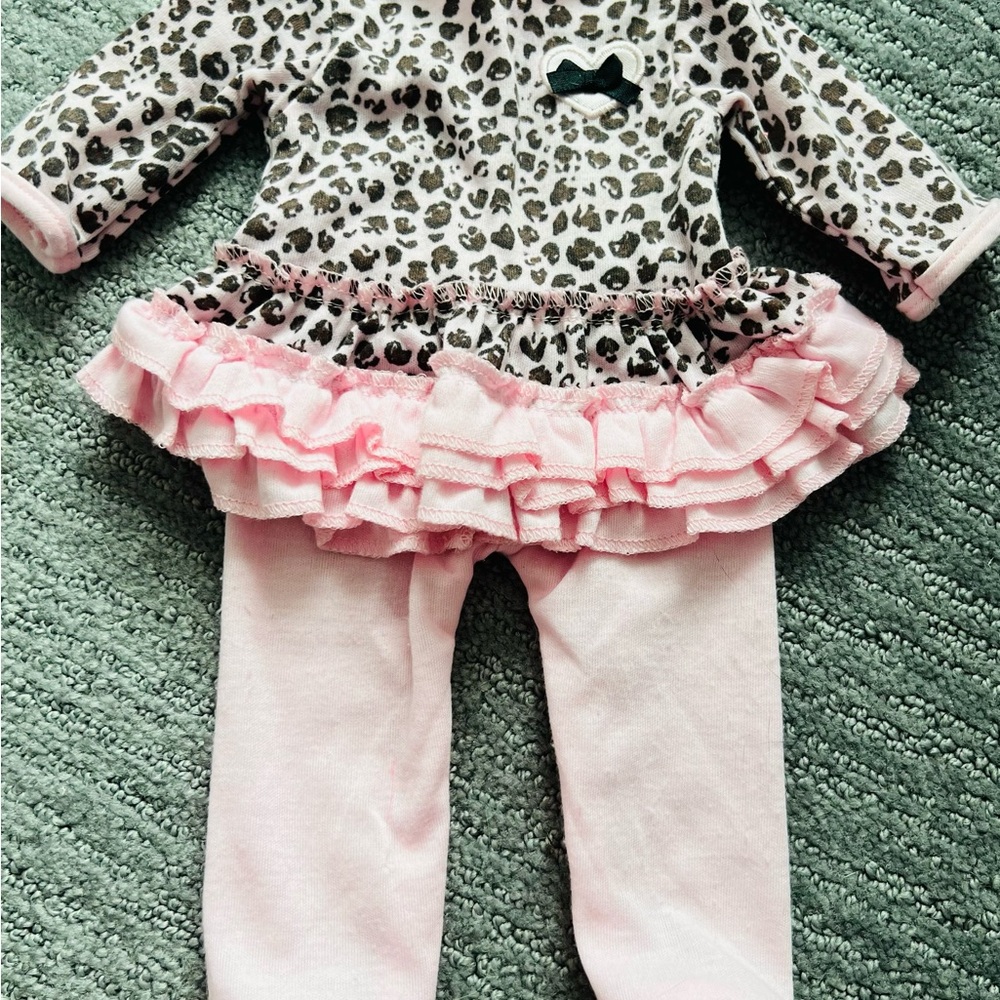 Our Generation doll with Accessories and Plush Dog - Picture 5 of 7